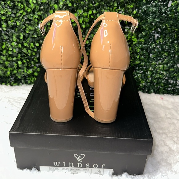 Heels - Picture 5 of 5